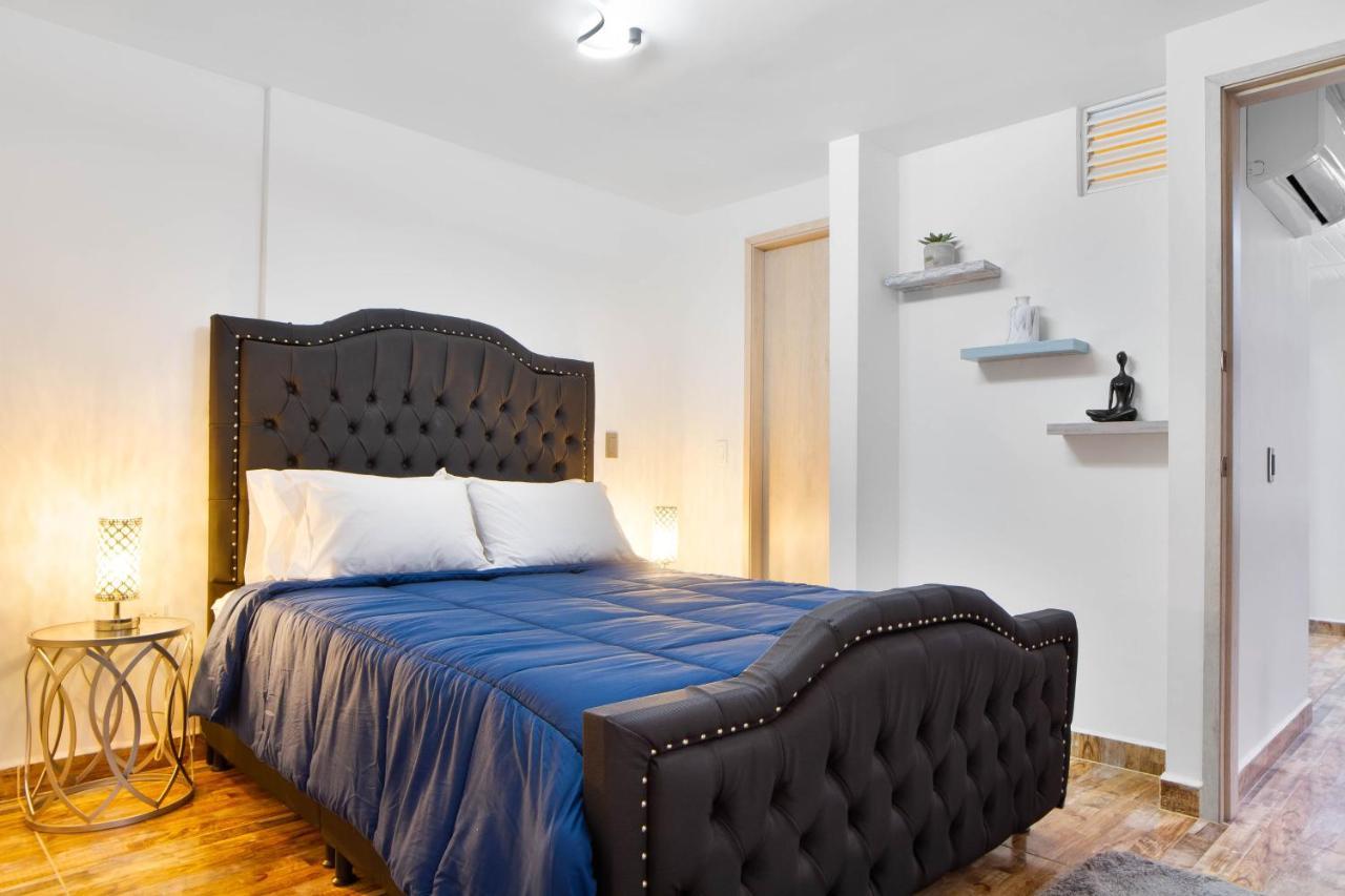 Miracle Aparthotel Medellin Ngoại thất bức ảnh