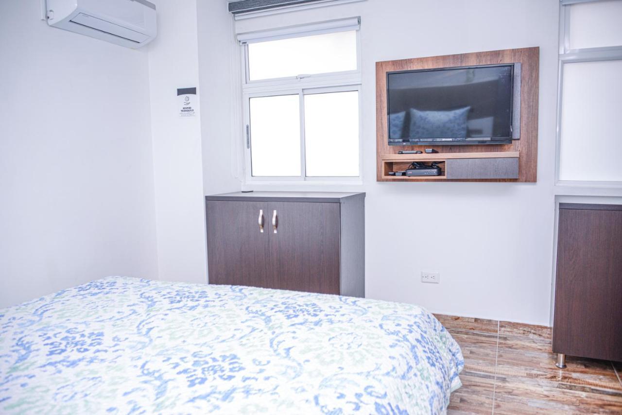 Miracle Aparthotel Medellin Ngoại thất bức ảnh