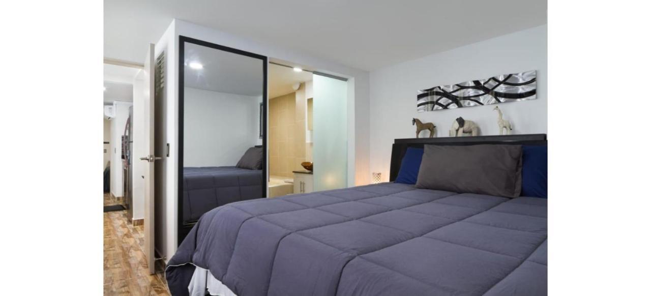Miracle Aparthotel Medellin Ngoại thất bức ảnh