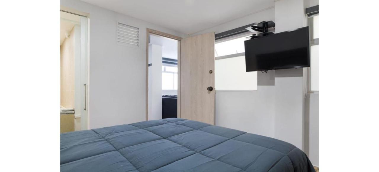 Miracle Aparthotel Medellin Ngoại thất bức ảnh
