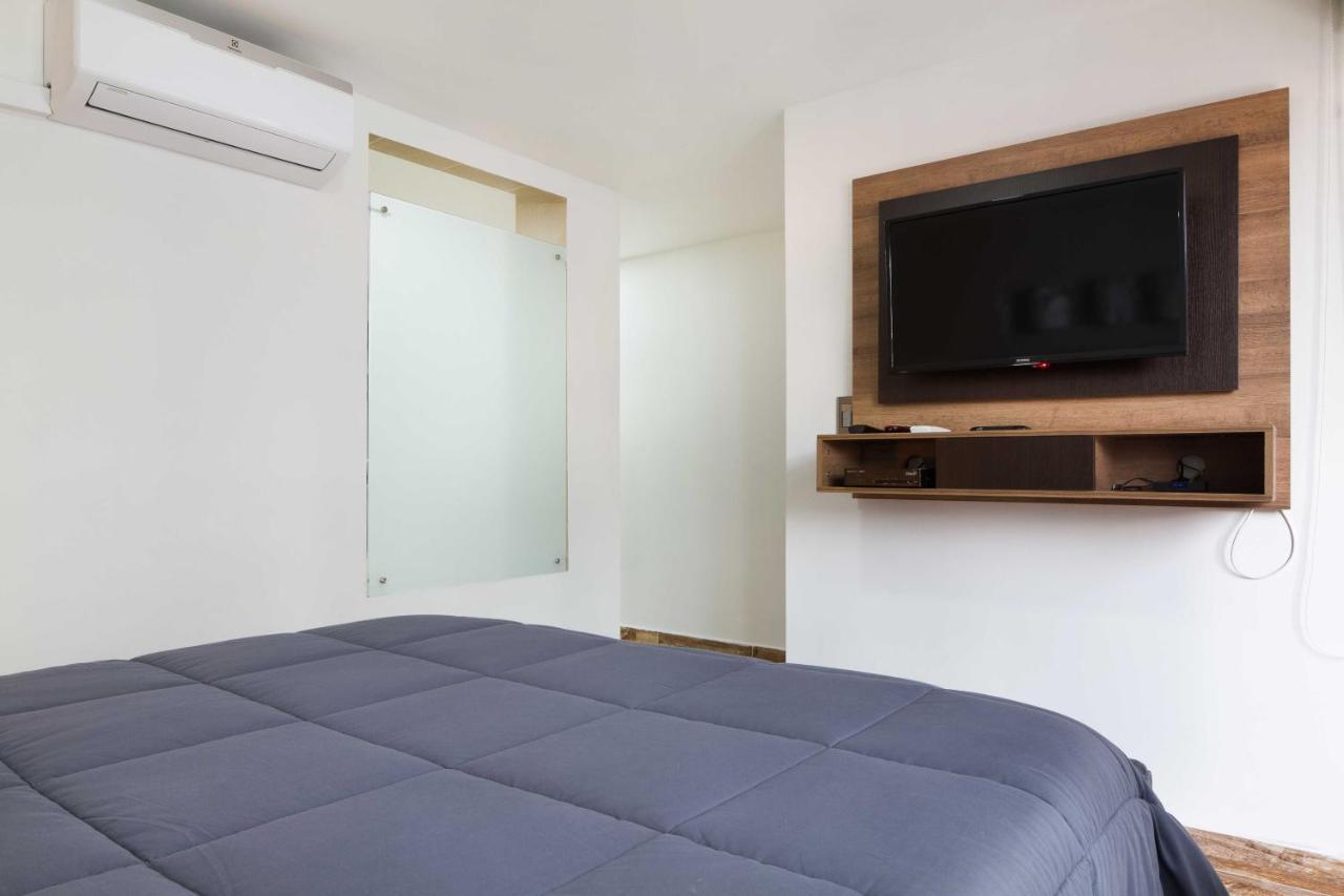 Miracle Aparthotel Medellin Ngoại thất bức ảnh